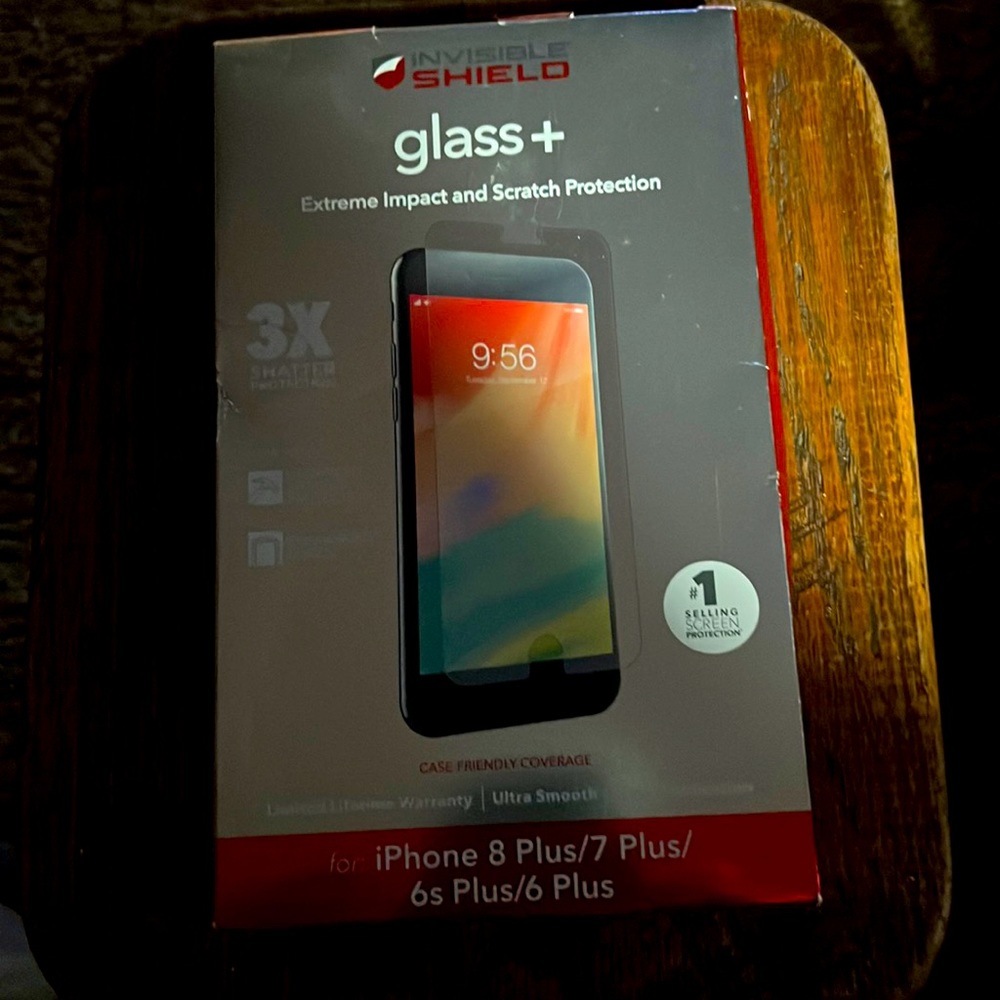 Glass protector fits IPhone 7 or IPhone 8